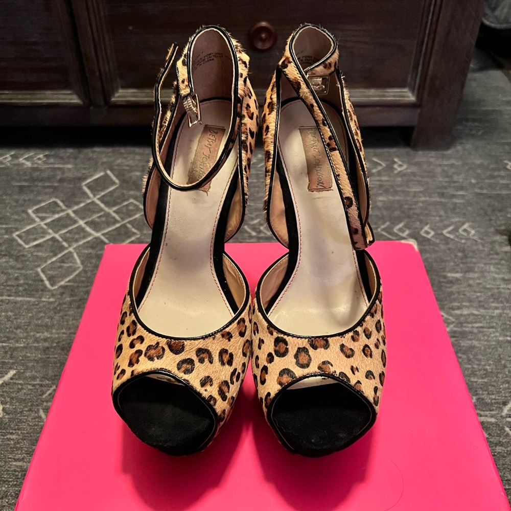 Betsey Johnson Leopard Print Peep Toe Heels